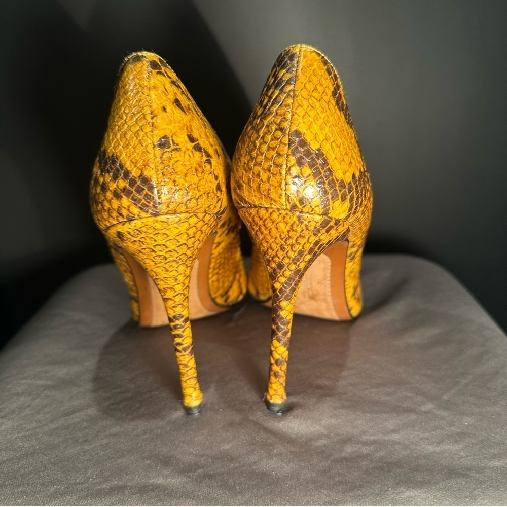 Zara Yellow Snakeskin Heels - Picture 2 of 5